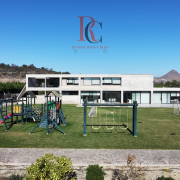ESPECTACULAR CASA EN CHICUREO, REGIÓN METROPOLITANA