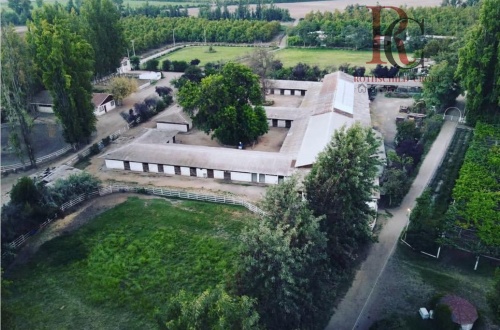 HARAS/CAMPO EN VENTA A 30 MINUTOS DEL CENTRO DE SANTIAGO